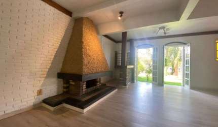 Sobrado com 3 dormitórios à venda, 220 m² por R$ 980.000,00 - Centro - Gravataí/RS