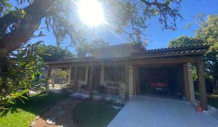 Lindo sítio com 3 casas!
