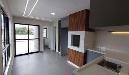 Apartamento duplex novo com móveis planejados, 3 quartos, churrasqueira e 2 vagas de garagem cobert