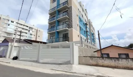 Apartamento duplex novo, com duas vagas de garagem cobertas e terraço com churrasqueira, à venda no
