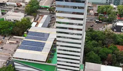 SALA COMERCIAL MOBILIADA Á VENDA NO EDIFÍCIO EMPRESARIAL TORRE MARECHAL