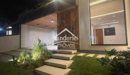 Casa alto padrão no Vale Verde com 03 quartos, suíte, hidromassagem e garagem coberta no bairro Bela Vista em Palhoça - SC
