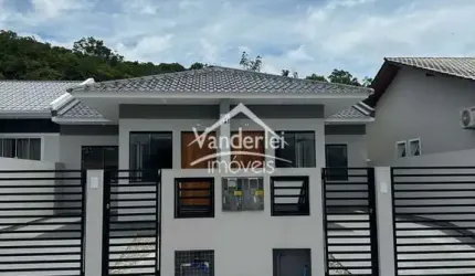 Casa no Lot Vale Verde com 02 quartos n bairro Bela Vista em Palhoça - SC