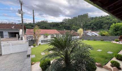 Vendo Ótima Casa Semi Mobiliada, 03 Quartos - Bairro Salto do Norte