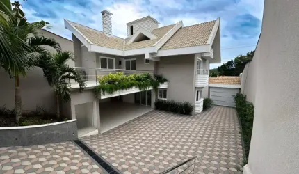 Vendo Maravilhosa Casa, Alto Padrão, Bairro Escola Agrícola - Blumenau