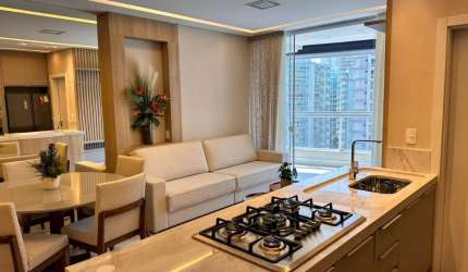 Alugo Ótimo Apartamento Mobiliado e Equipado, Bairro: Meia Praia - Itapema