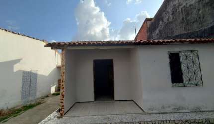 Excelente  casa  no centro de Maracanaú.