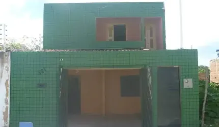Excelente casa pronta pra mora.