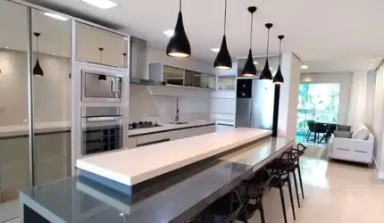 Apartamento com 5 quartos para alugar na Rua José Menescau Monte, 154, Cabeçudas, Itajaí por R$ 25.000