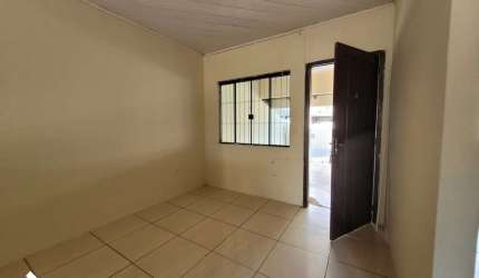 Casa com 2 quartos para alugar na Bernardo Peter, 91, São João, Itajaí por R$ 3.500