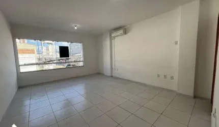 Sala comercial para alugar na Rua Joinville, 476, Centro, Itajaí por R$ 2.000