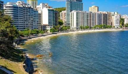 Mude Já !!! Icaraí RJ 2ª Quadra Mar Desocupado e Mobiliado.