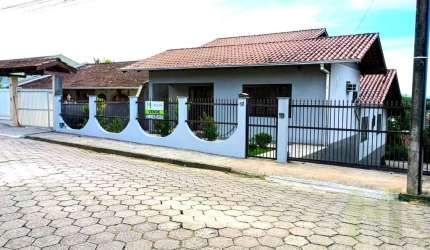 Casa com 3 quartos à venda no Fortaleza, Blumenau , 136 m2 por R$ 735.000