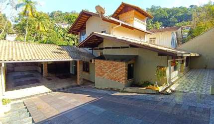 Casa com 3 quartos à venda no Itoupava Seca, Blumenau  por R$ 980.000