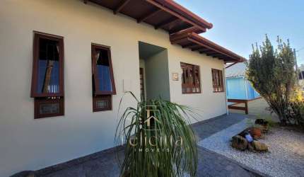 Casa à venda no bairro Fazenda Santo Antônio - São José/SC