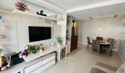 Apartamento com 03 dormitórios 01 suíte em Estreito, Florianópolis/SC