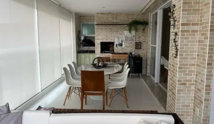Apartamento com varanda gourmet e vista mar
