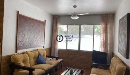 Apartamento de 2 quartos a 1 quadra da praia