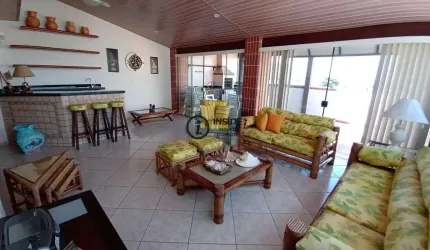 Cobertura na praia da enseada com 3 quartos
