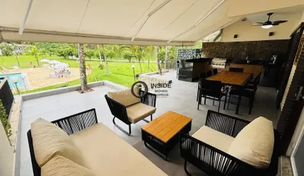 Casa em condomínio clube no Guarujá