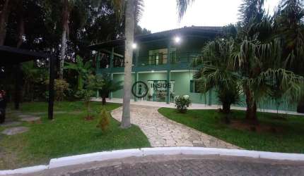Casa em condomínio na praia de Pernambuco