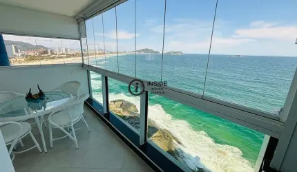 Apartamento frente mar com 3 suítes