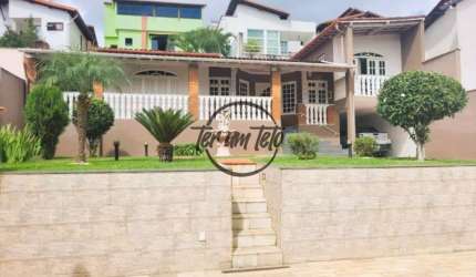 Casa Colonial com Piscina e Churrasqueira – Preço Incrível!