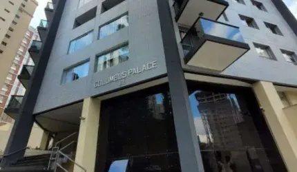 Próximo à Justiça Federal
