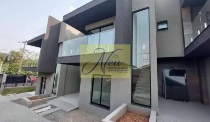 Sobrado a venda  3 quartos , suite e terraço no Boqueirão- Curitiba/PR