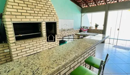 Uma bela casa á venda no bairro Coqueiros!