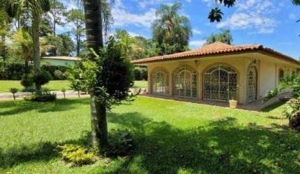 Chácara à Venda - Boa Vista, Salto - 10.000m2  - 8 Quartos