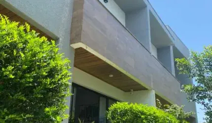 Casa em Condomínio à Venda - Pontal de Santa Marina, Caraguatatuba - 101m2 - Condomínio CONDOMINIO SERRAVISTA  - 2 suítes
