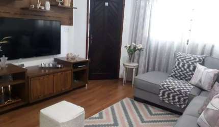 Excelente casa à venda com 3 dormitórios sendo 1 suíte, na V. Oliveira em Mogi das Cruzes