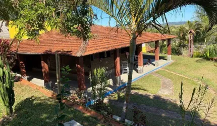 Chácara à Venda - Parque Flamboyant, Amparo - 1.800m2  - 2 Quartos