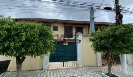 Casa a 180 metros da Praia em Condomínio-Bertioga/SP
