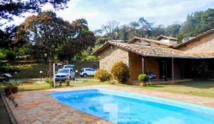 Chácara à Venda - Ponte Preta, Monte Alegre do Sul - 9.800m2  - 3 suítes