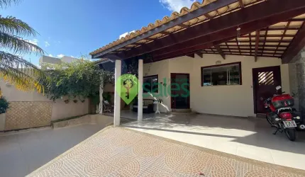 Casa à Venda no Bairro Candeias