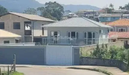 Casa em Serraria  -  São José