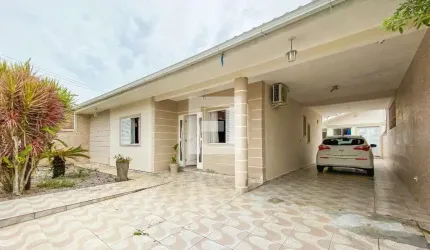 Casa em Serraria - São José, SC