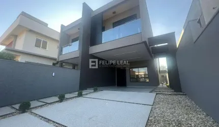 Sobrado em Ingleses Norte  -  Florianópolis
