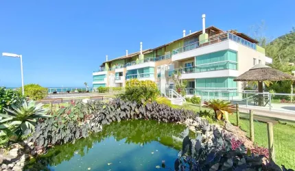 Apartamento Cobertura em Santinho  -  Florianópolis