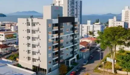 Apartamento em Barreiros - São José, SC