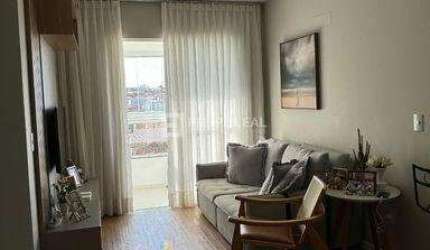Apartamento com planejados de 02 dormitórios sendo 01 suíte, com elevador no Bairro Areias em São José