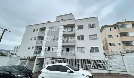 Apartamento de 02 dormitórios em Areias  -  São José/SC