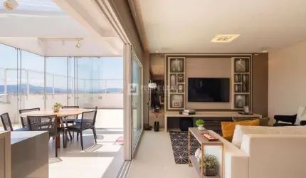 Apartamento Cobertura em Capoeiras  -  Florianópolis