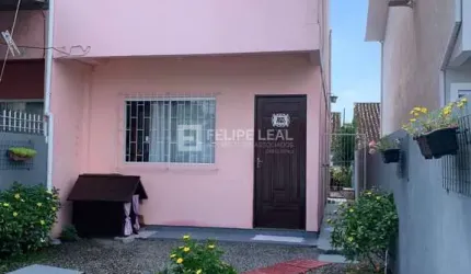 Casa Sobrado em Ceniro Martins - São José, SC