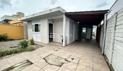 Casa de 03 dormitórios no Bela Vista  -  Palhoça