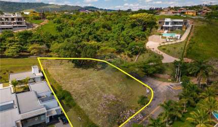 VENDE Lote / Terreno de 1.619 m² no Condomínio Jardim Primavera em Louveira SP, perto Vinhedo