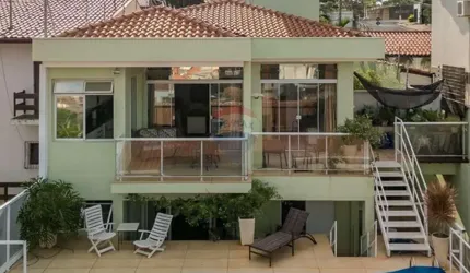 More ao lado do Shopping Iguatemi - Casa à Venda 400m², 5 Dormitórios, 3 Suítes com varanda, 6 Banheiros, Piscina - Vila Brandina, Campinas, SP