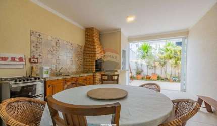 RE/MAX Vende Casa térrea a venda no Condomínio Campos do Conde II - 3 suítes - R$885.000,00 - 183m2 - Paulínia/SP